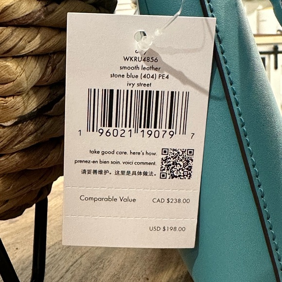 Ivy Street Amy Crossbody - Picture 4 of 8